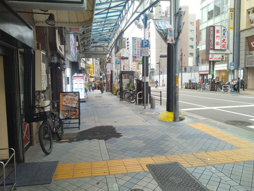 LAVA三宮駅店へと向かう写真