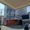 今津駅前の通りと周辺ビル群。LAVA今津店が入るエキーマ今津周辺の街並み。